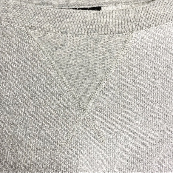 Mossimo - Women’s Silver Metallic Crew Neck Sweatshirt Pullover Jumper - Sz. M - Picture 3 of 5